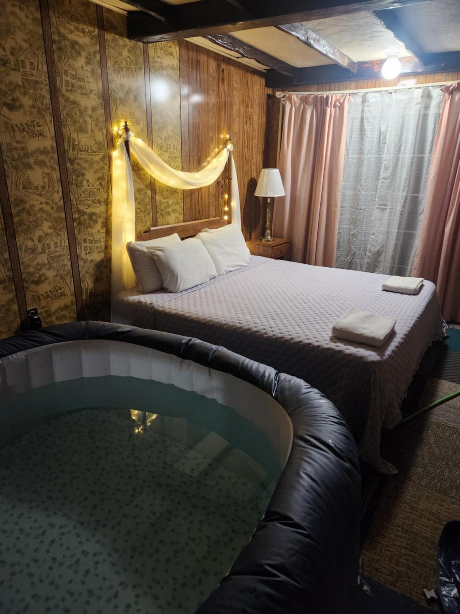 Pocono Mountain Hotel And Spa Gouldsboro Екстериор снимка